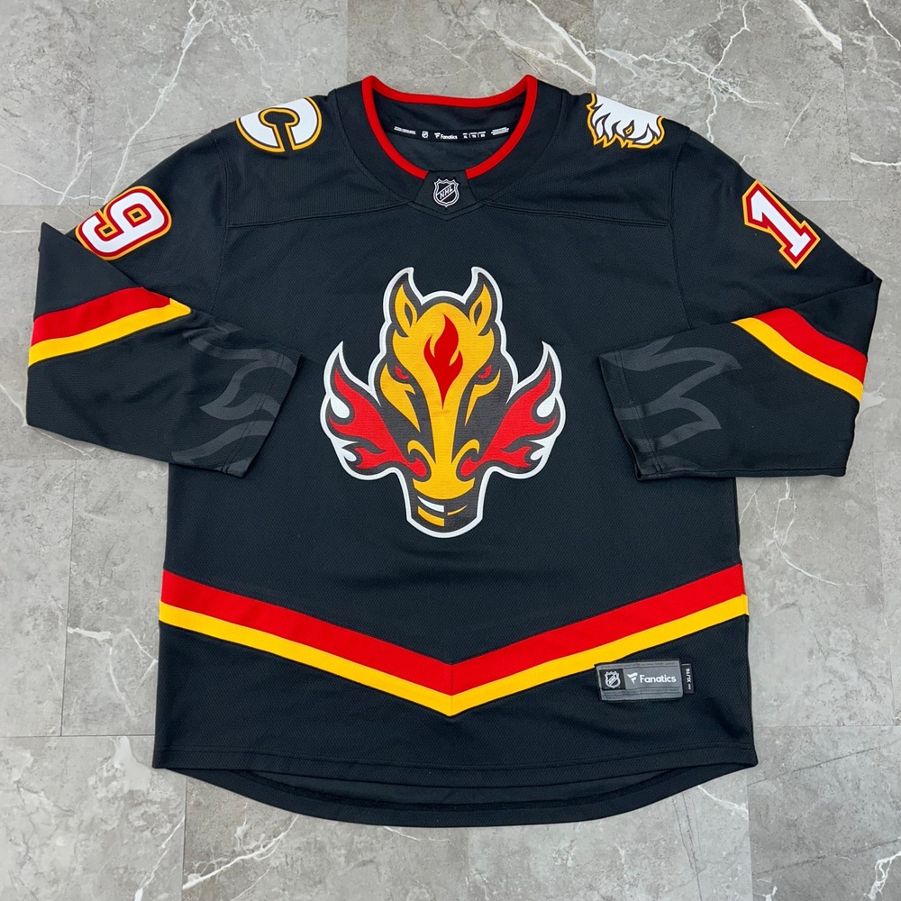 Fanatics Calgary Flames Hockey Jersey Mens XL Matthew Tkachuk Blasty Sweater